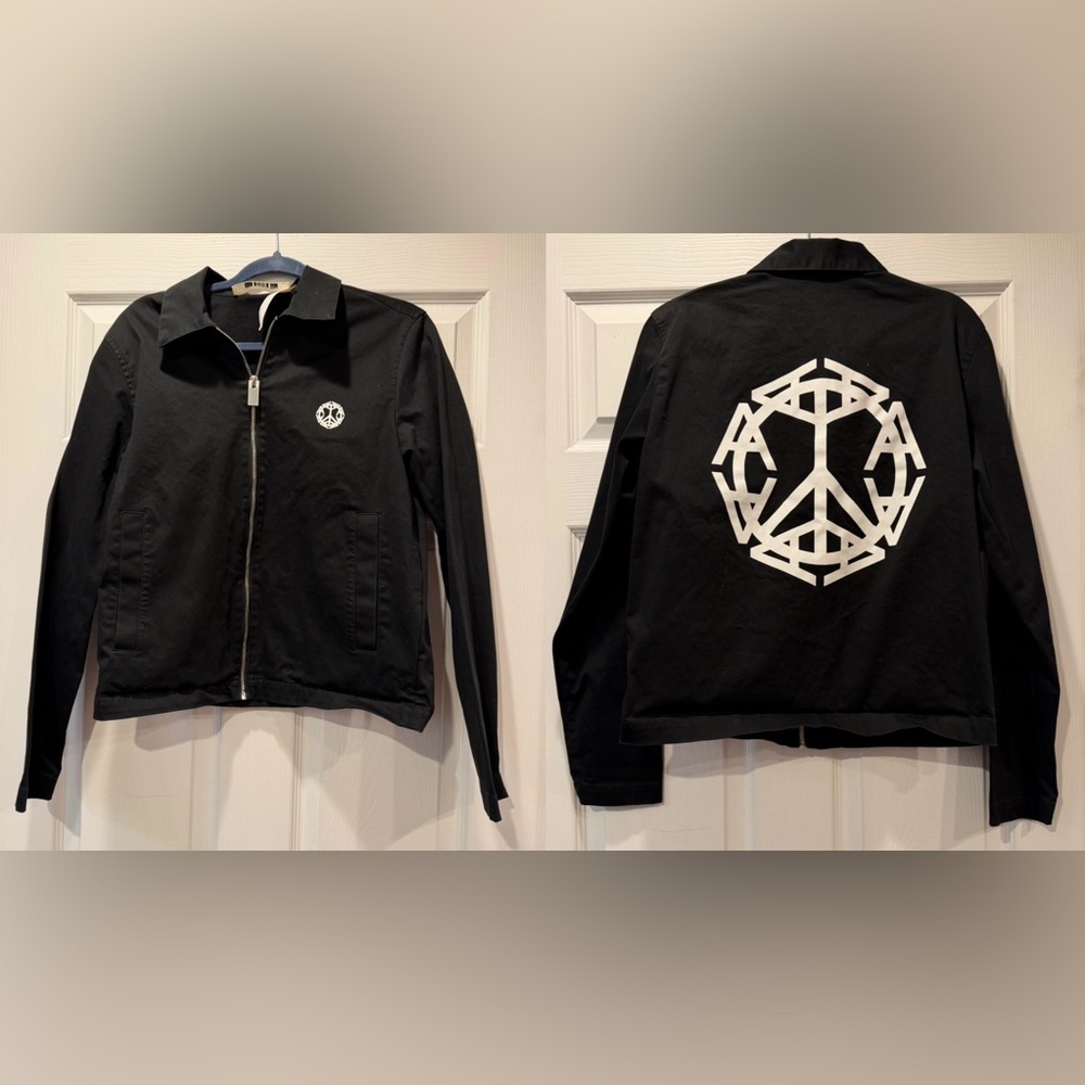 1017 ALYX 9SM peace sign graphic black full zip jacket